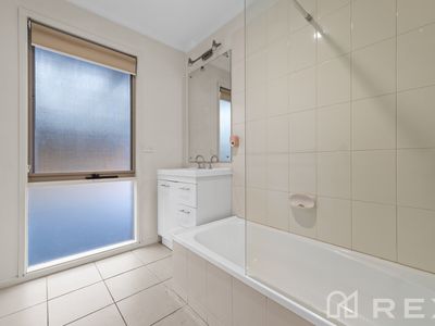 40 Hinrichsen Drive, Hallam