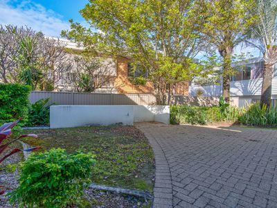 8 / 15 WEEMALA STREET, Surfers Paradise