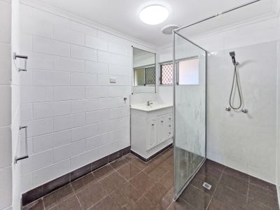 1 / 13 Armstrong Street, Atherton