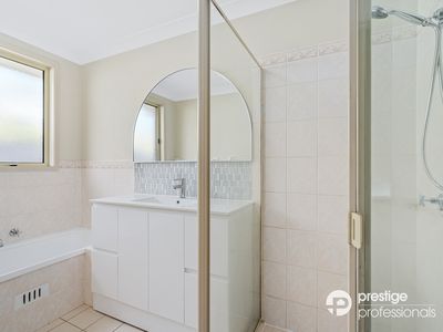 36 Kinchega Court, Wattle Grove