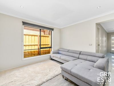 5 Beaver Terrace, Lynbrook