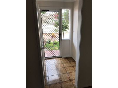 9 / 50 Short Street, Forster
