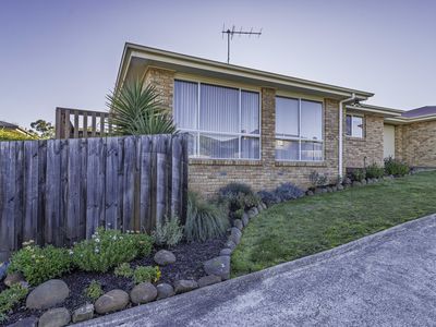 2 / 4 Walton Street, Huonville