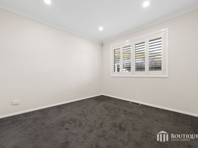 1 / 11 Lakeview Avenue, Rowville