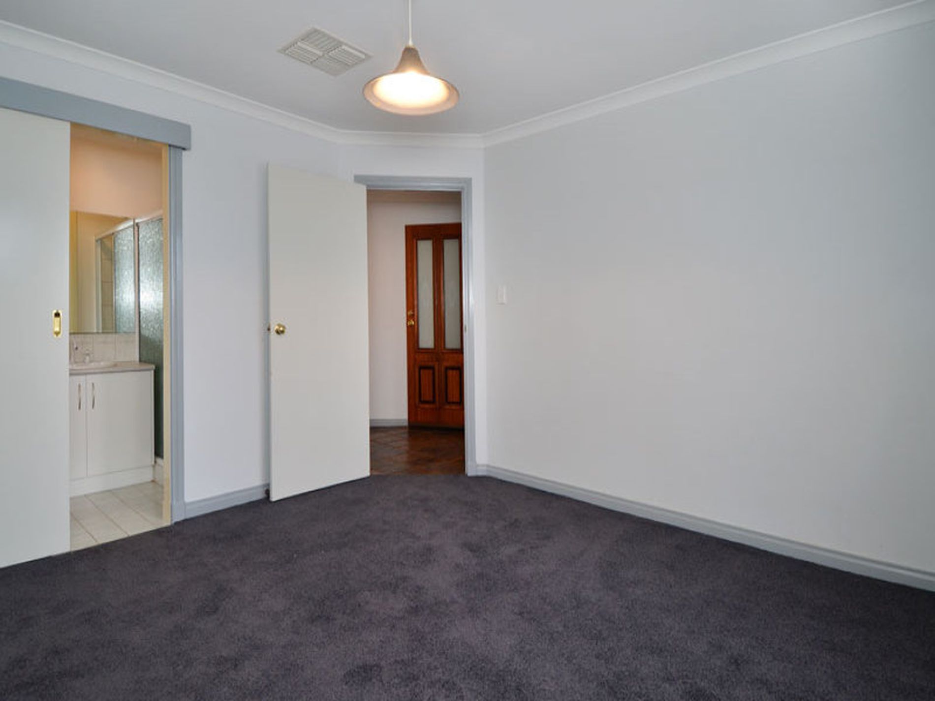 8B Siberia Close, Hannans