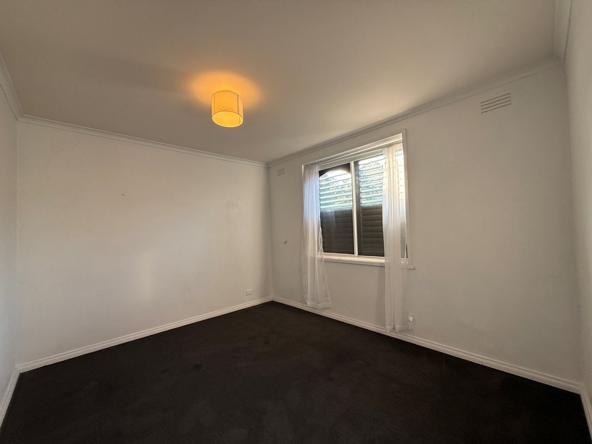 1 / 15 Beaumont Parade, West Footscray