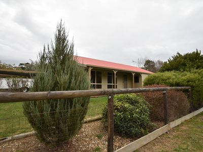 3 PEACH DRIVE, Beechworth