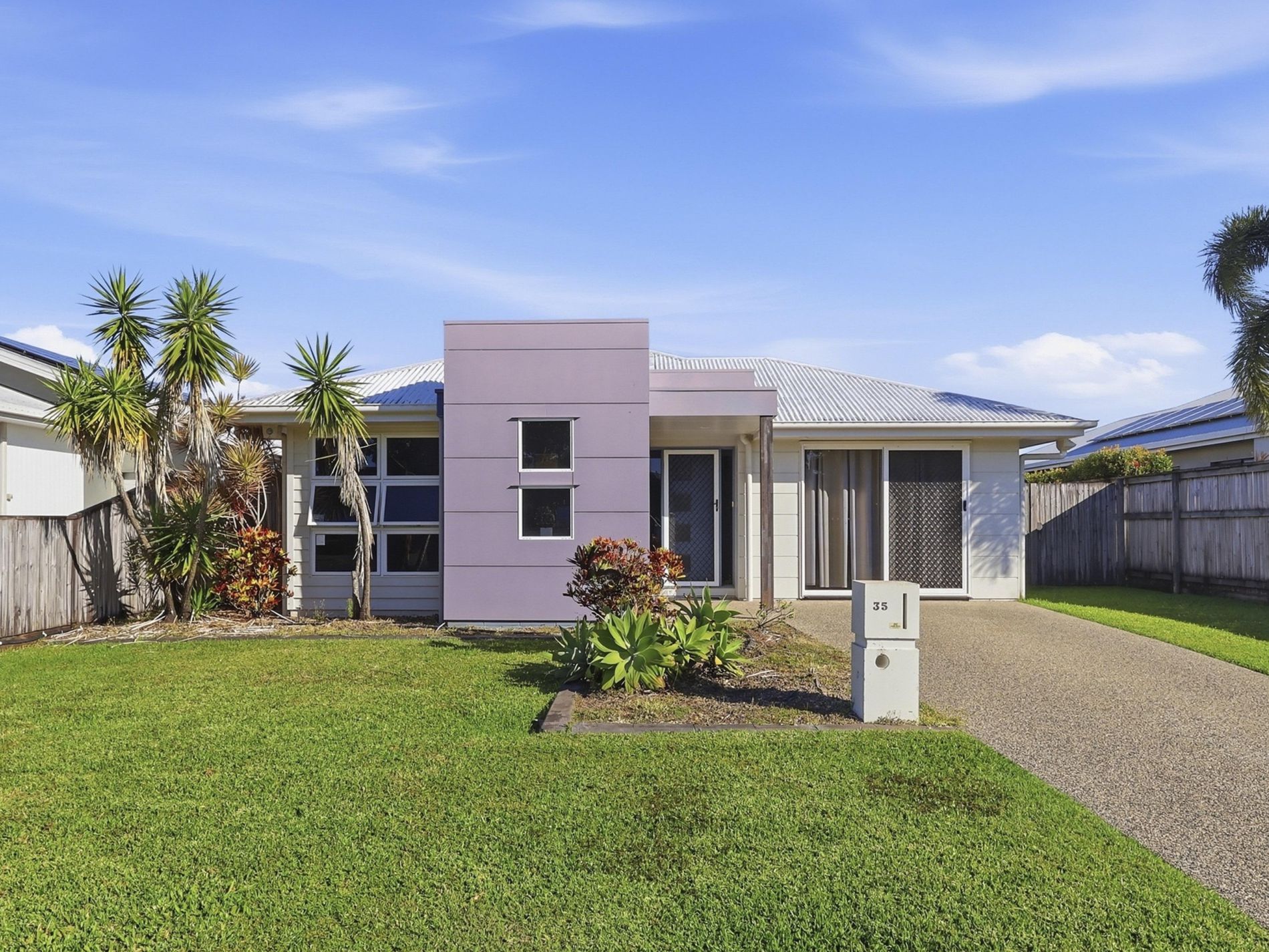35 Sonoran Street, Rural View