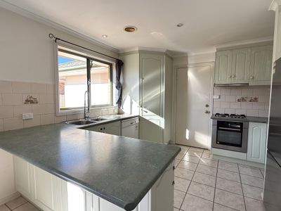 2 Gundaline Court South, Griffith