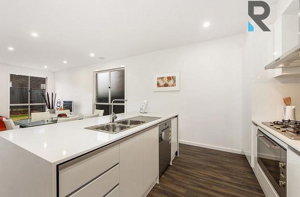 44 Marathon Boulevard, Craigieburn
