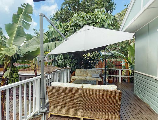 Unfurnished Cottage with Pool Close to the River image 17