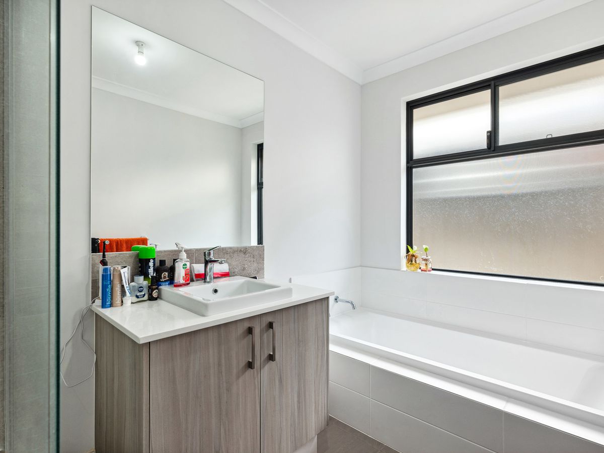 13 Starapple Chase, Upper Swan