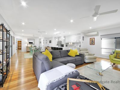 10 PAPERBARK COURT, Woodgate