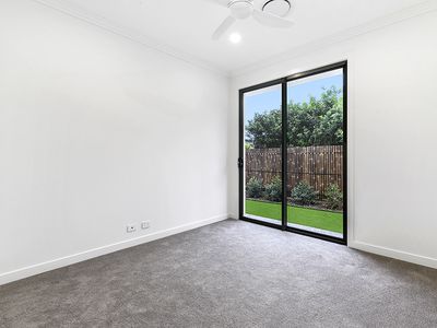 2 / 248 Bayview Street, Hollywell