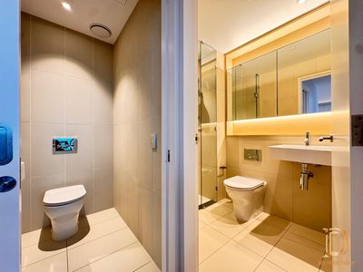 1702 / 915 Collins Street, Docklands