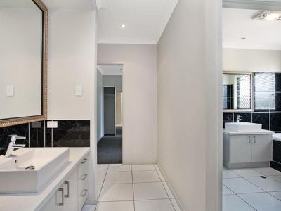 1 Exford Court, Cooroibah