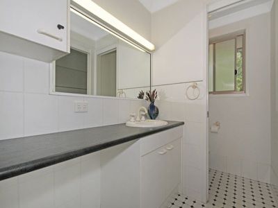 2 / 15 Clyde Street, Mollymook Beach