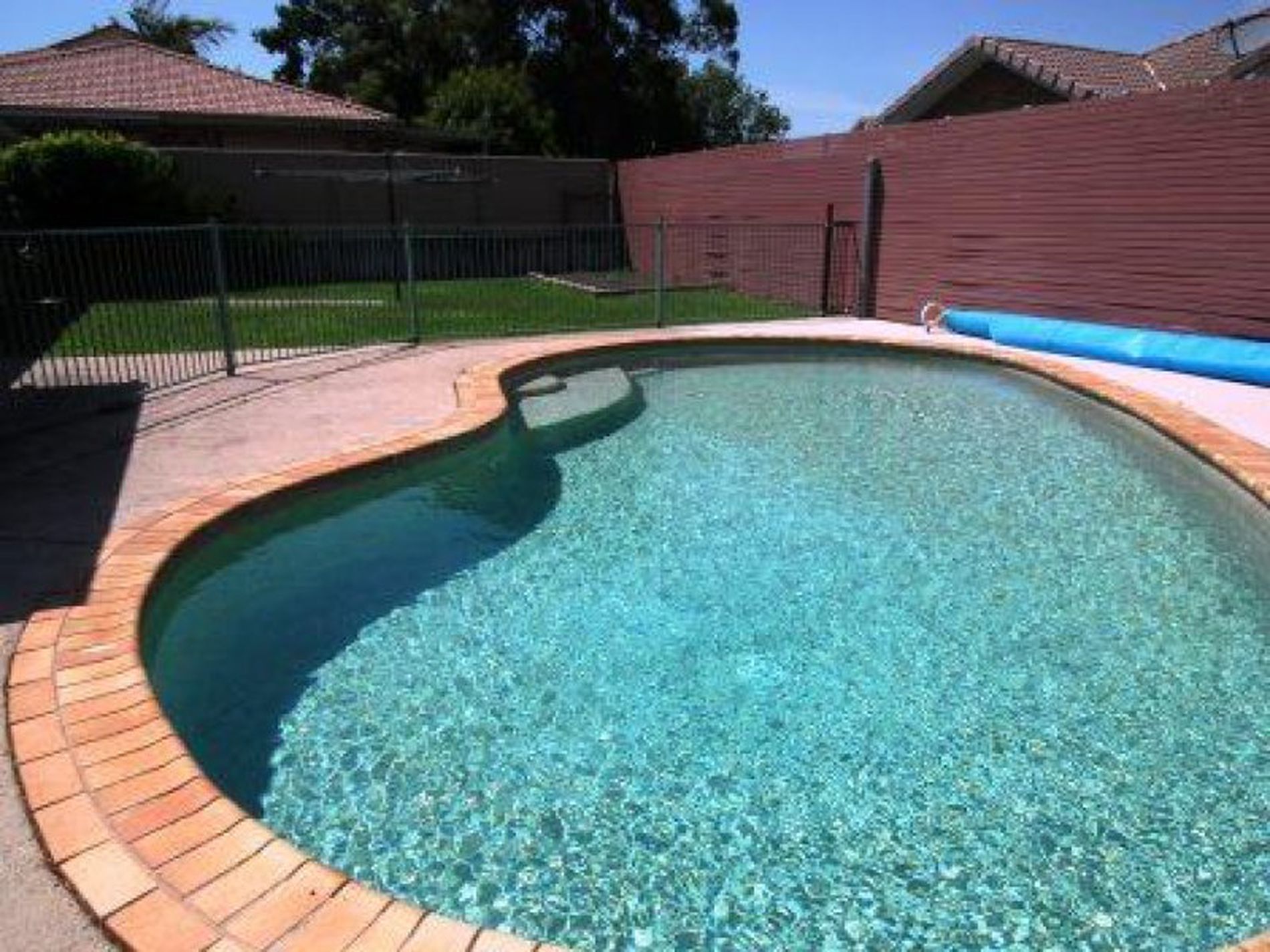 10 Kingston Drive, Banora Point