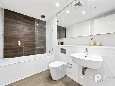 806B / 2 Muller Lane, Mascot