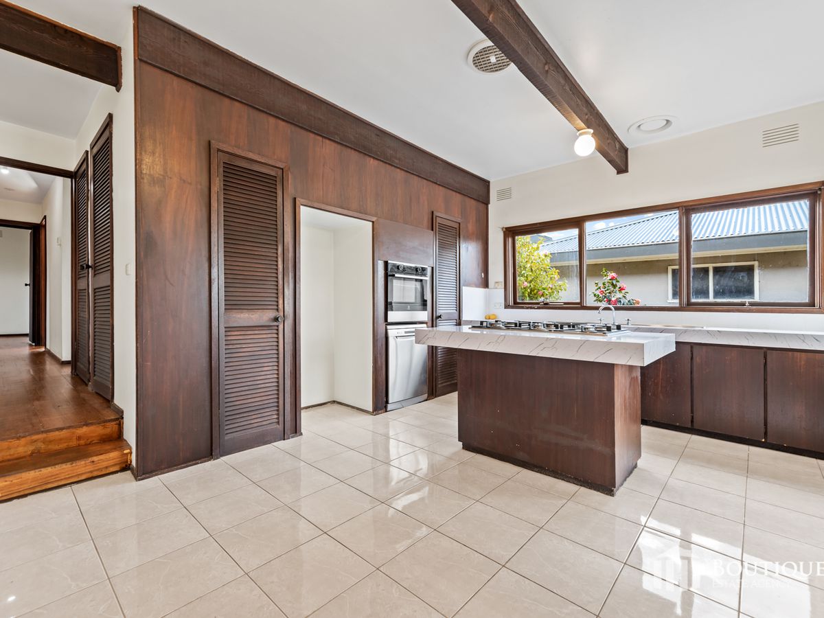 16 Roslyn Court, Dandenong North