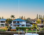 2304 Belmont Court East, Hope Island