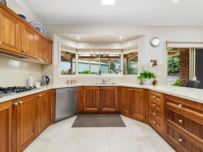 24 Woodburne Drive, Sale