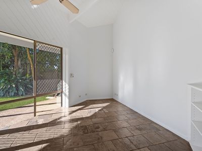20 Condamine Crescent, Helensvale