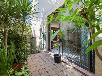 1 / 159 Gympie Terrace, Noosaville