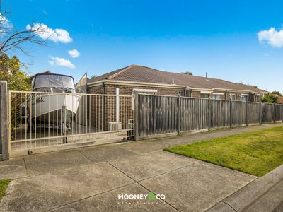 1 Durnoch Place, Cranbourne