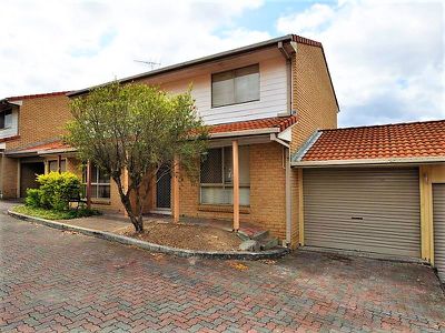 19 / 136 Smith Road, Woodridge