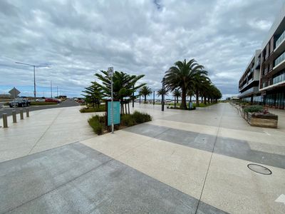 7/50 Catamaran Drive, Werribee South