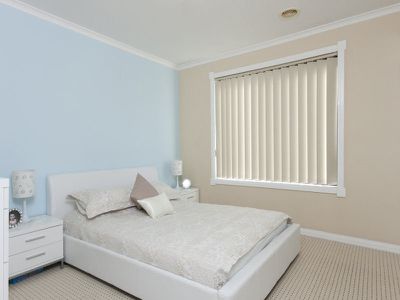 18 Hopegood Place, Lynbrook
