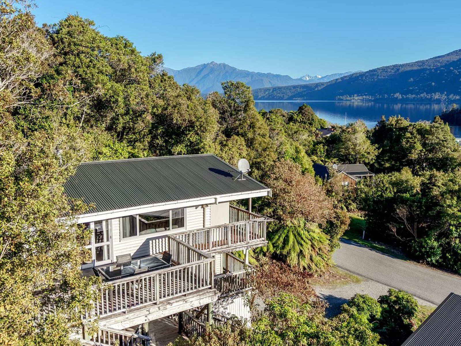 15 Punga Grove, Lake Kaniere
