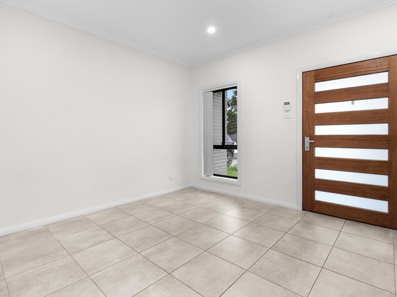 5B Narooma Street, Gregory Hills