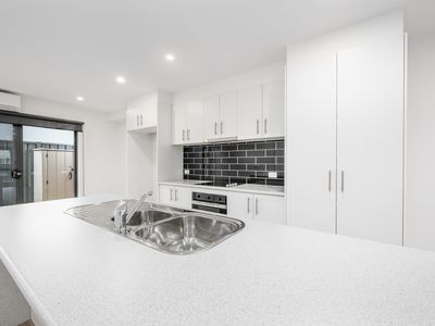 10 / 111 Vaughan Street, Shepparton