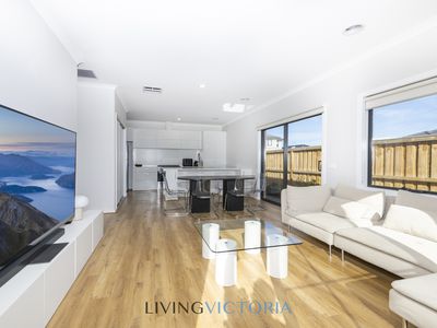 8 Repartee Street, Tarneit