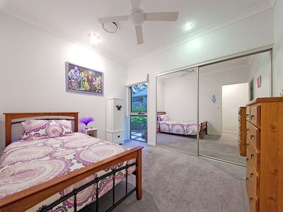 24 Barrington Crescent, Wakerley