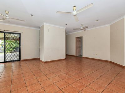 7 Hale Court, Gunn
