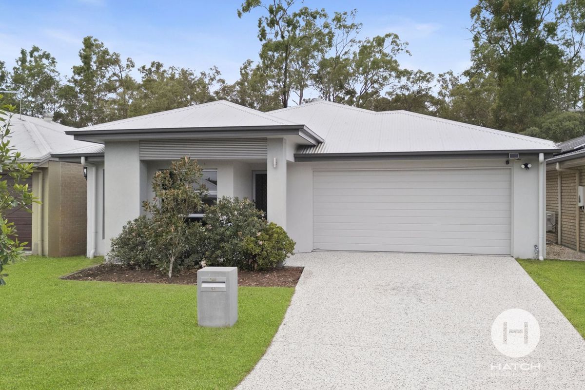 Spacious, Stylish & Family-Friendly – Backing onto Tranquil Bushland