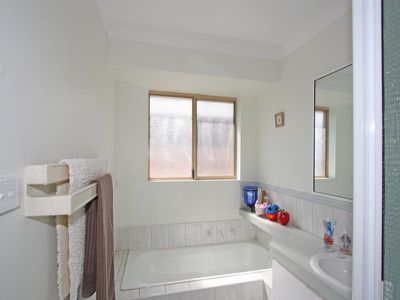 8A Wyllie Way, Hannans