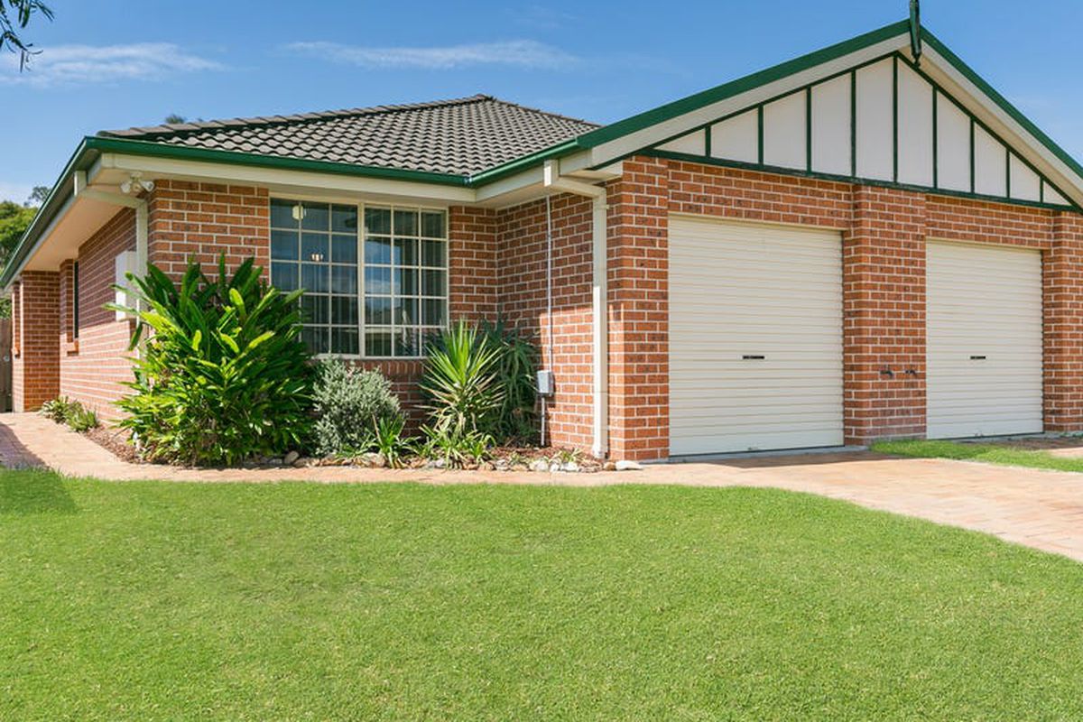 11A Castlereagh Crescent, Bateau Bay