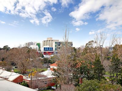 411 / 7 King Street , Prahran