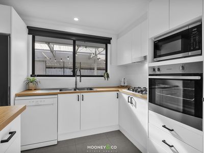 14 Willora Crescent, Cranbourne West