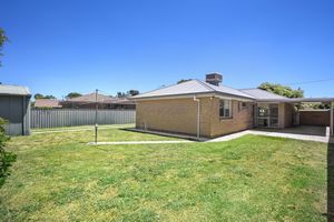 384 Dale Crescent, Lavington