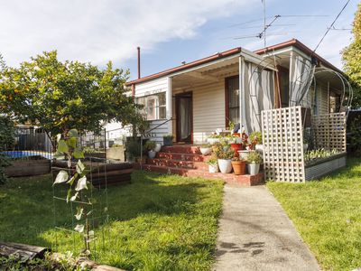 2 Simmonds Street, Mount Beauty