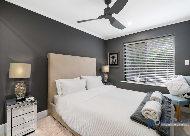6 / 9 Gurrs Road, Brighton