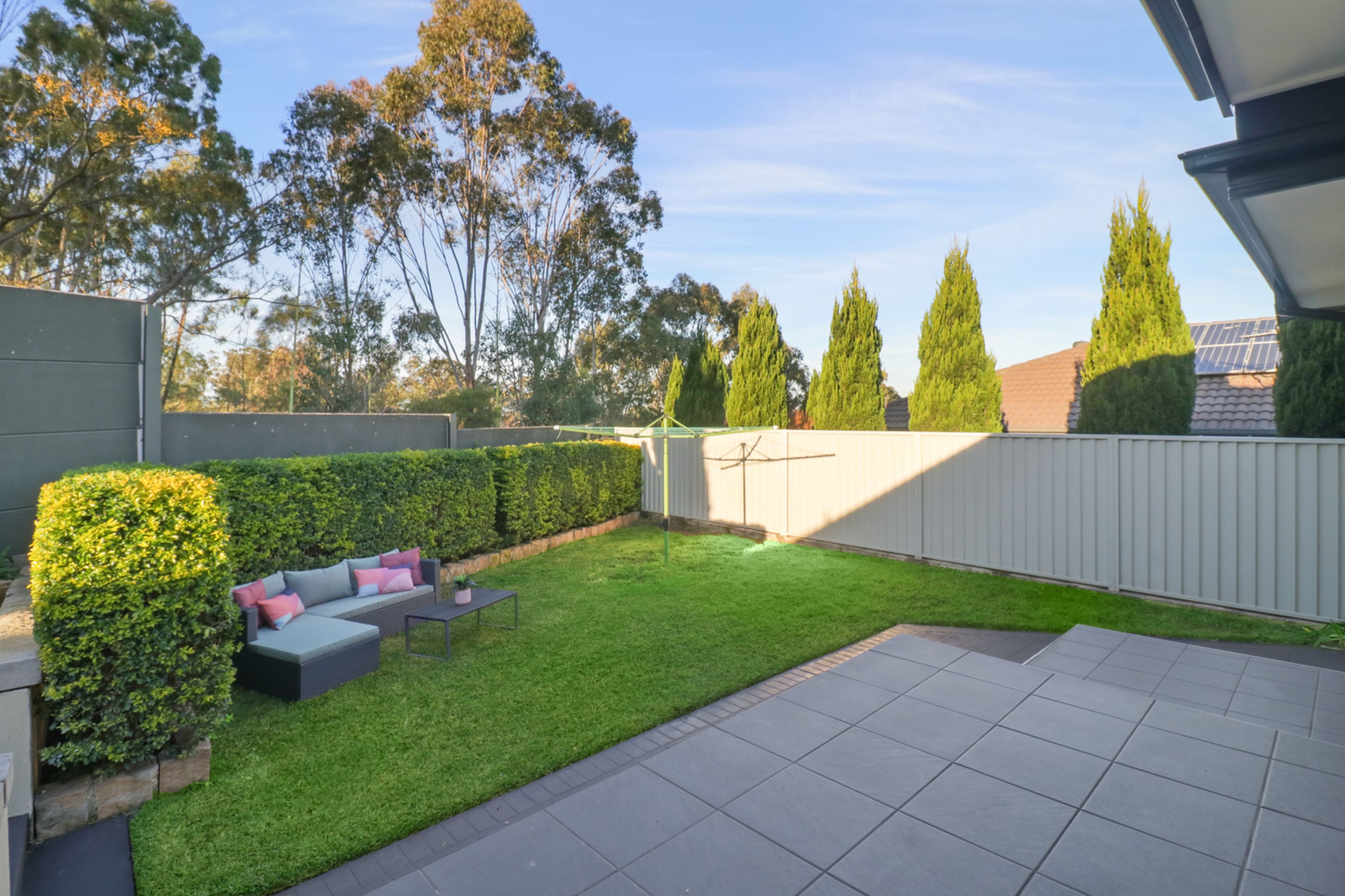 25-27 Knox Street, GLENMORE PARK