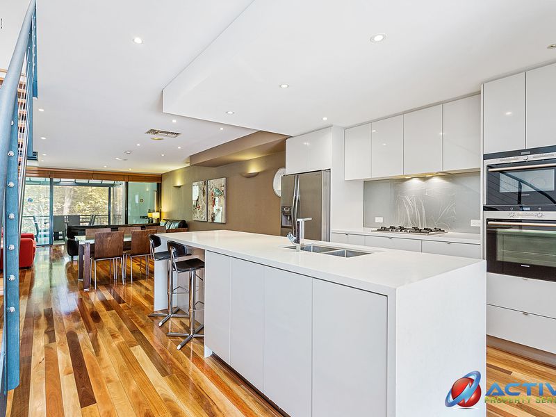 3 / 4 Centro Avenue, Subiaco