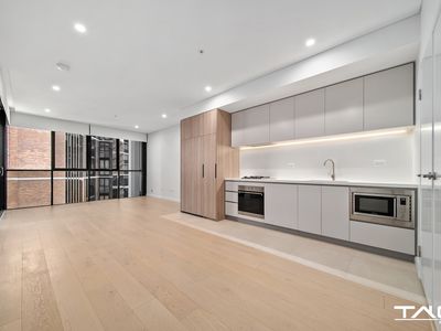 543 / 9 Maple Tree Road, Westmead