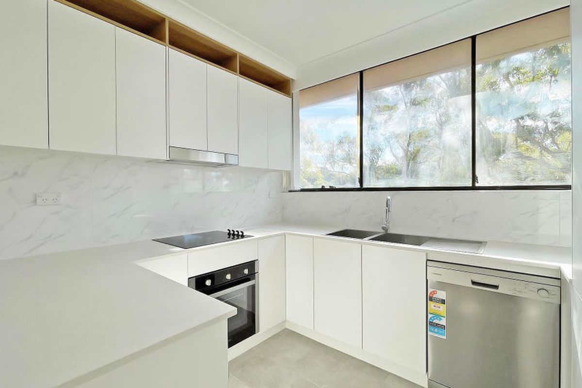 22 / 2-8 Park Avenue, Burwood